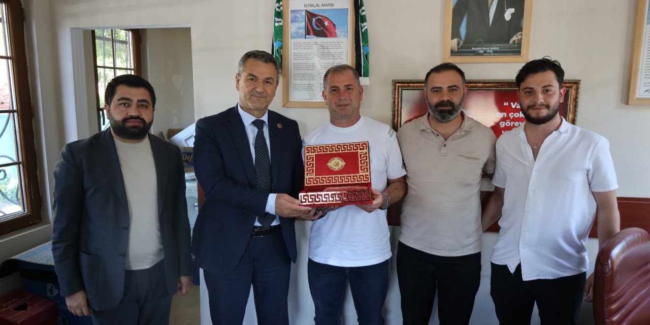 Muhtarlara yönelik  doğum günü ziyaretleri