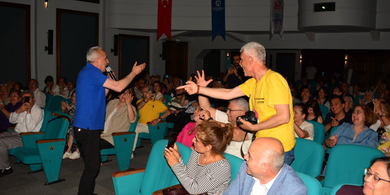 Usta Sanatçı Konsere Renk Kattı