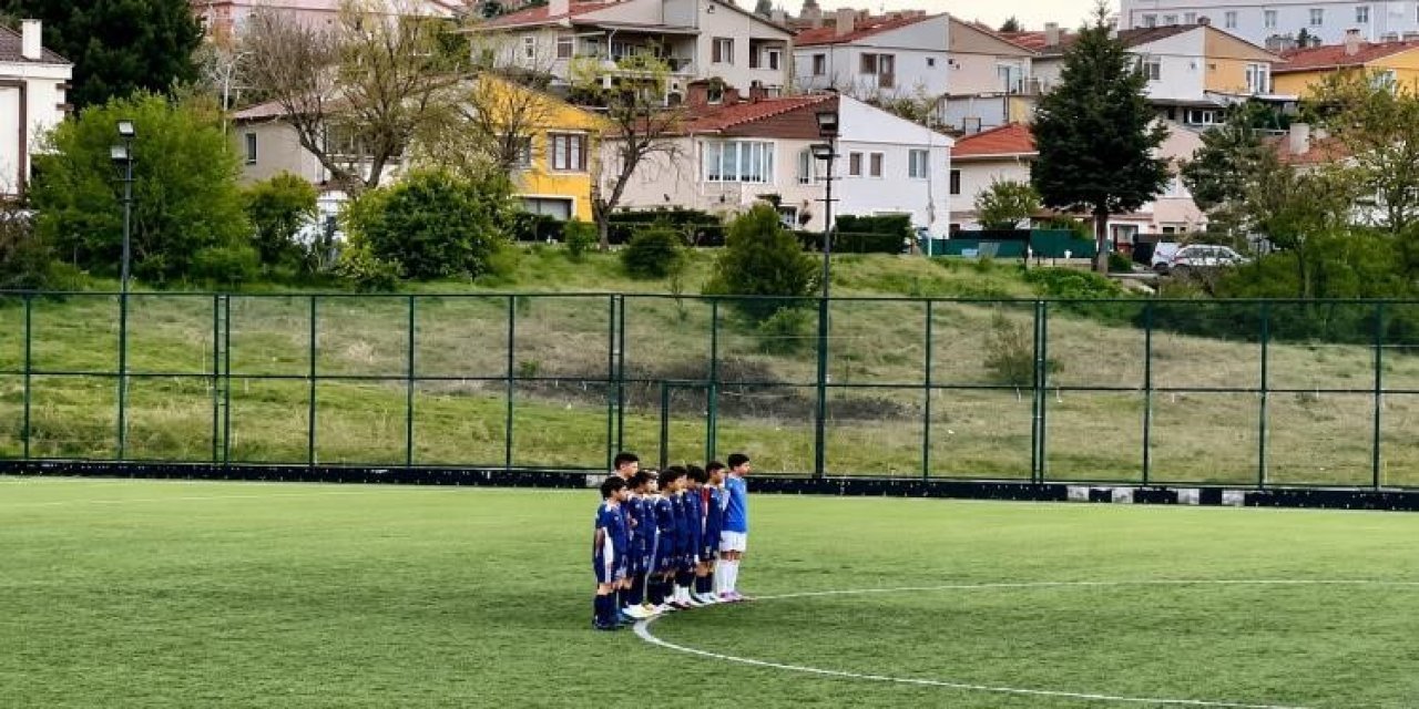 1 dakika boyunca topa dokunmadılar!