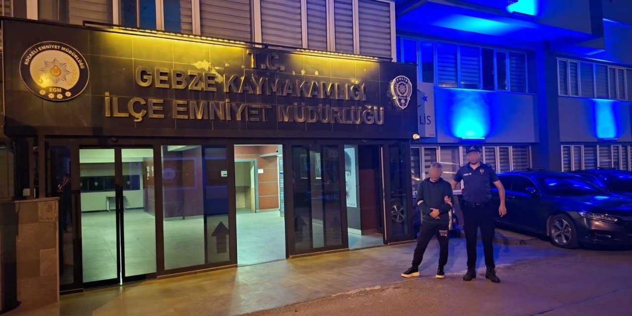 Hem dolandırıcı hem göçmen kaçakçısı! 14  yılla aranan firar