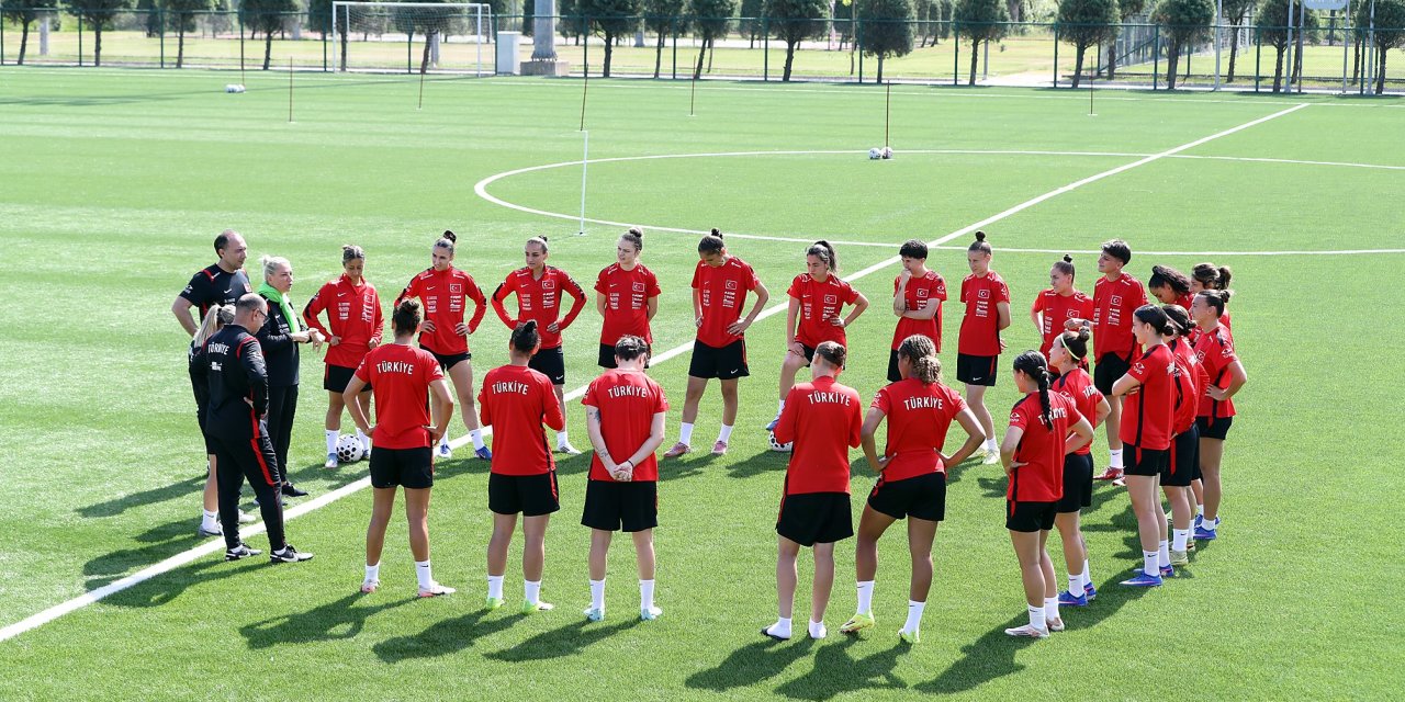Kadın A Milli Takımı, Malta  yolculuğu öncesi taktik çalıştı