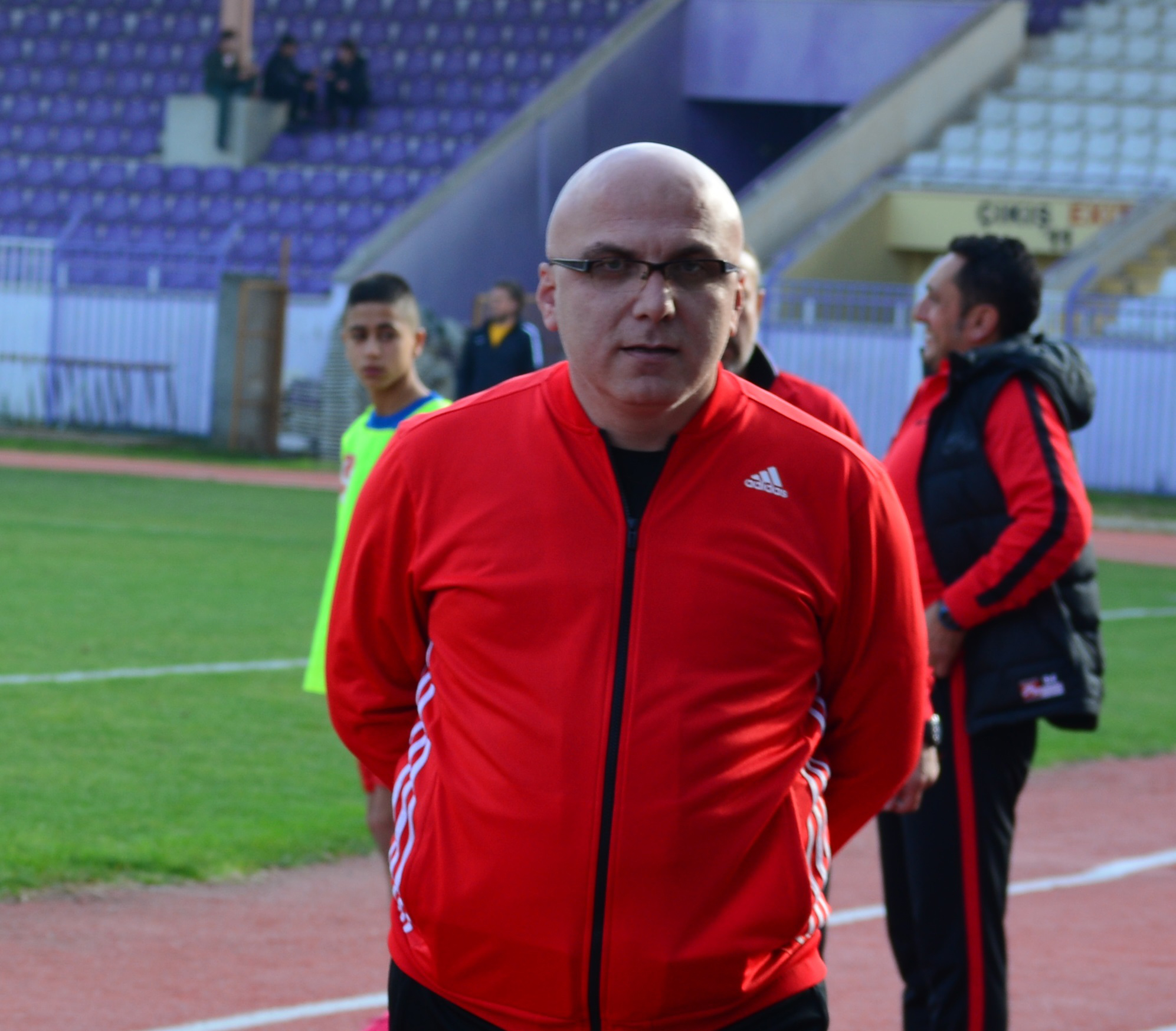 YÖNETİCİLER YAKIN TAKİPTE