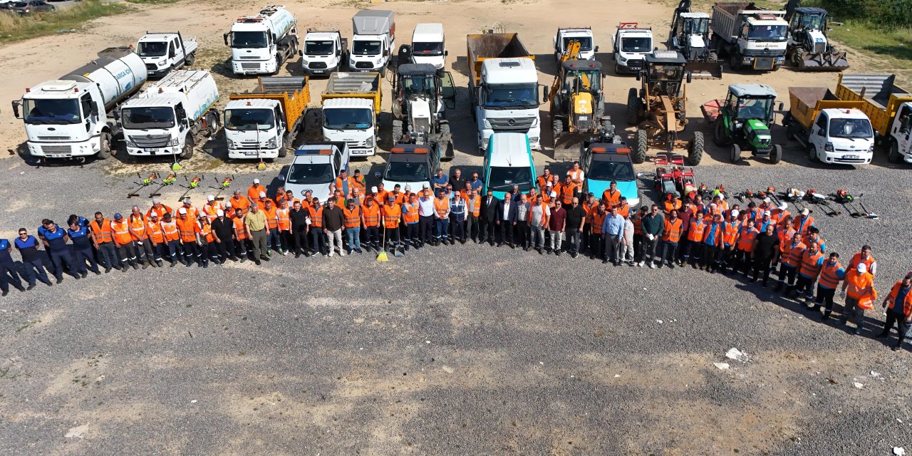 Darıca'da 100 personel ve  35 araçla yaz temizliği