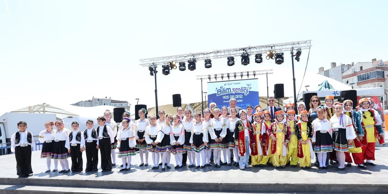 Küçükçekmece'de bilim şenliği düzenlendi