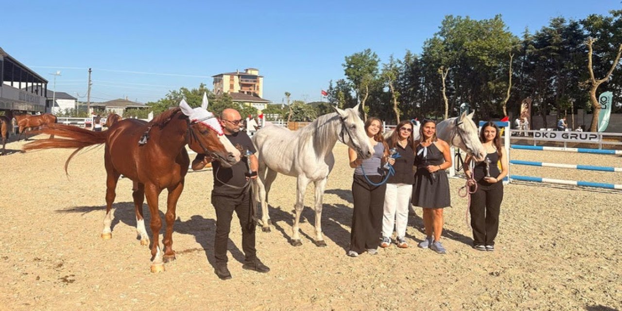 Altun Atlı Spor Kulübü Engel Atlama  Yarışmalarında Heyecan Zirveye Çıktı