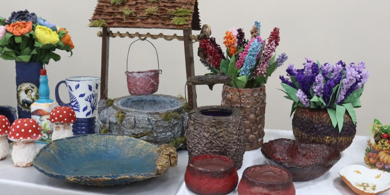 İZMEK’ten sanat dolu yıl sonu sergisi