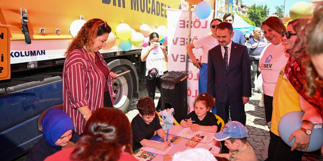Vali Aktaş'tan LÖSEV İyilik Tırına Ziyaret