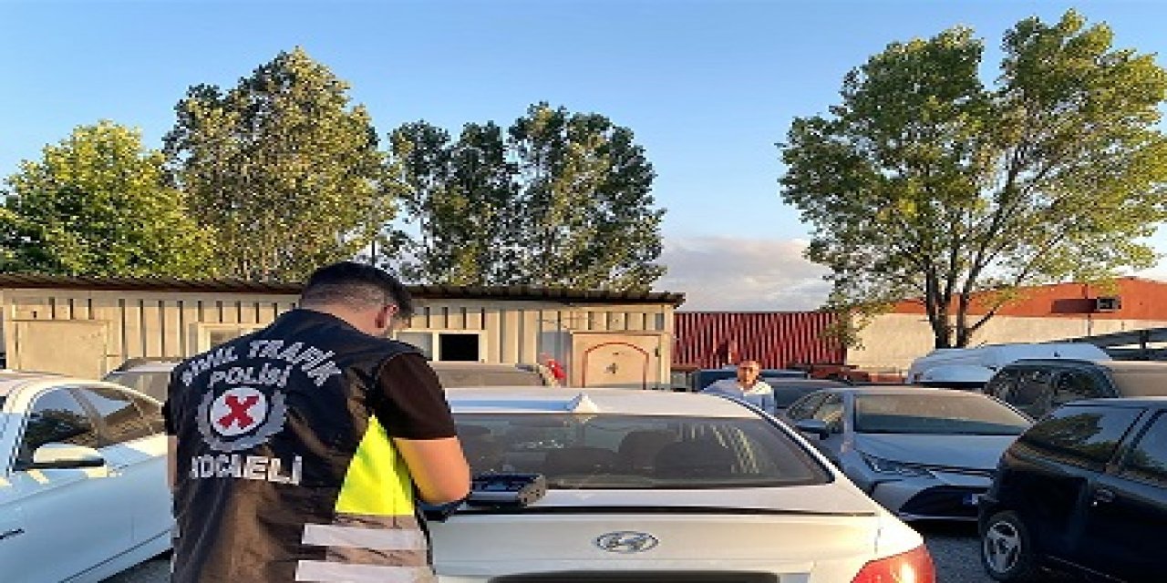 Kocaeli'de korsan taksi sürücüsü ve yolcuya ceza