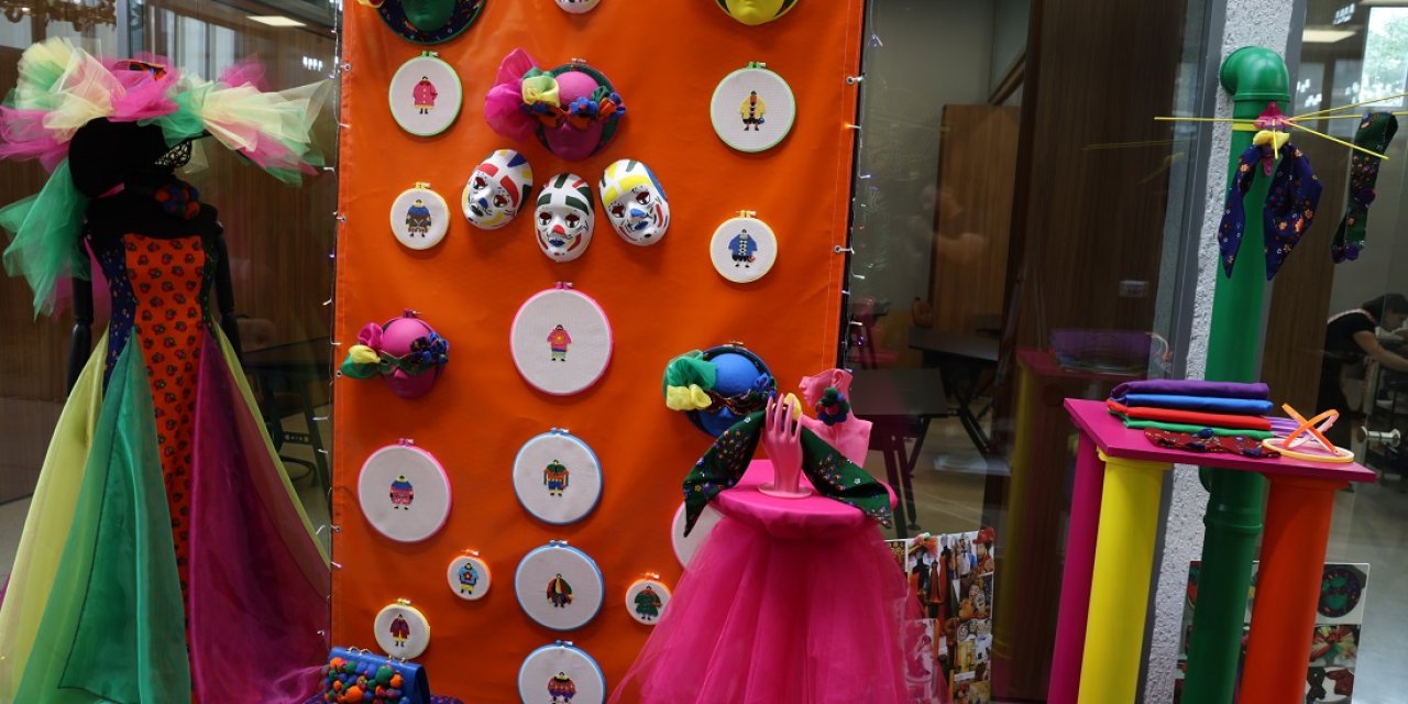 Görsel tasarımlar vitrine çıktı