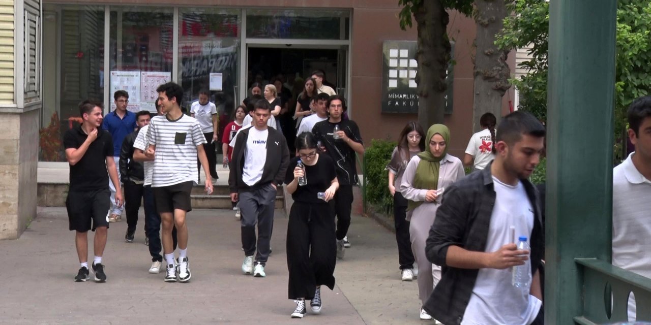 Anne Antalya'da kızı Kocaeli'de ter döktü: