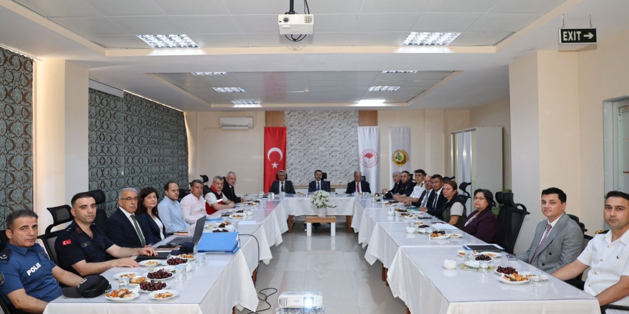 Vali Aktaş Başkanlığında Toplantı Yapıldı