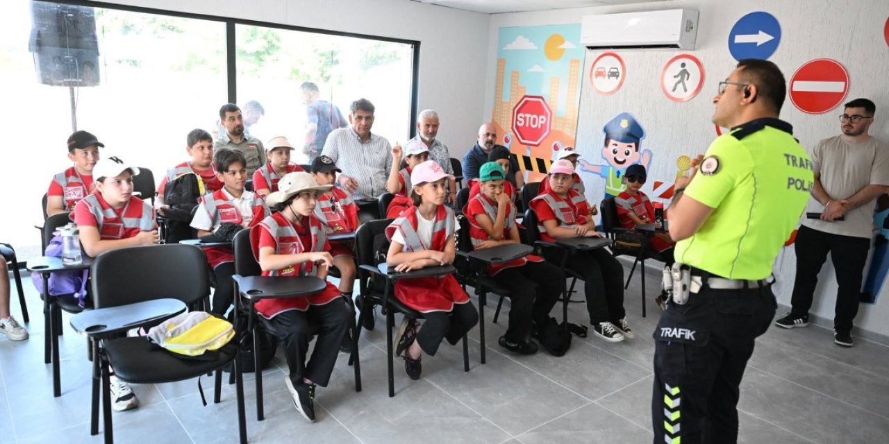Kartepe'de Trafik Eğitim  Parkurunda Eğitimler Başladı