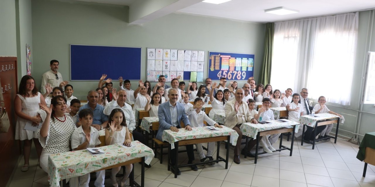Çayırova’da karne coşkusu yaşandı