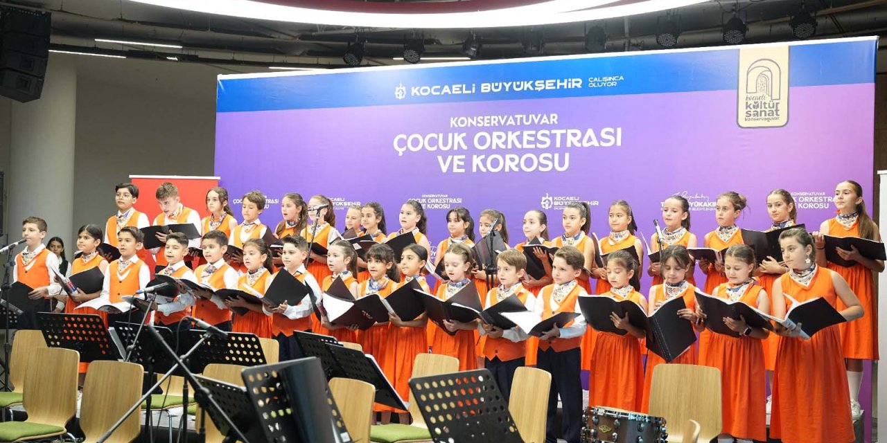 Geleceğin sanatçıları ayakta alkışlandı