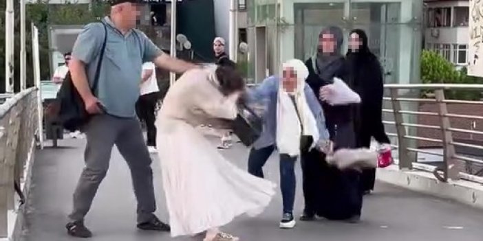 Üst geçitte hemcinsini darp etti