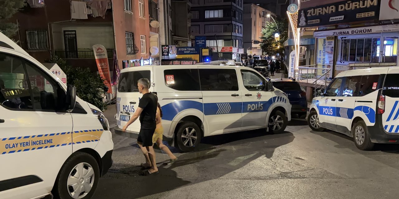 Sokak ortasında silahlı kavga