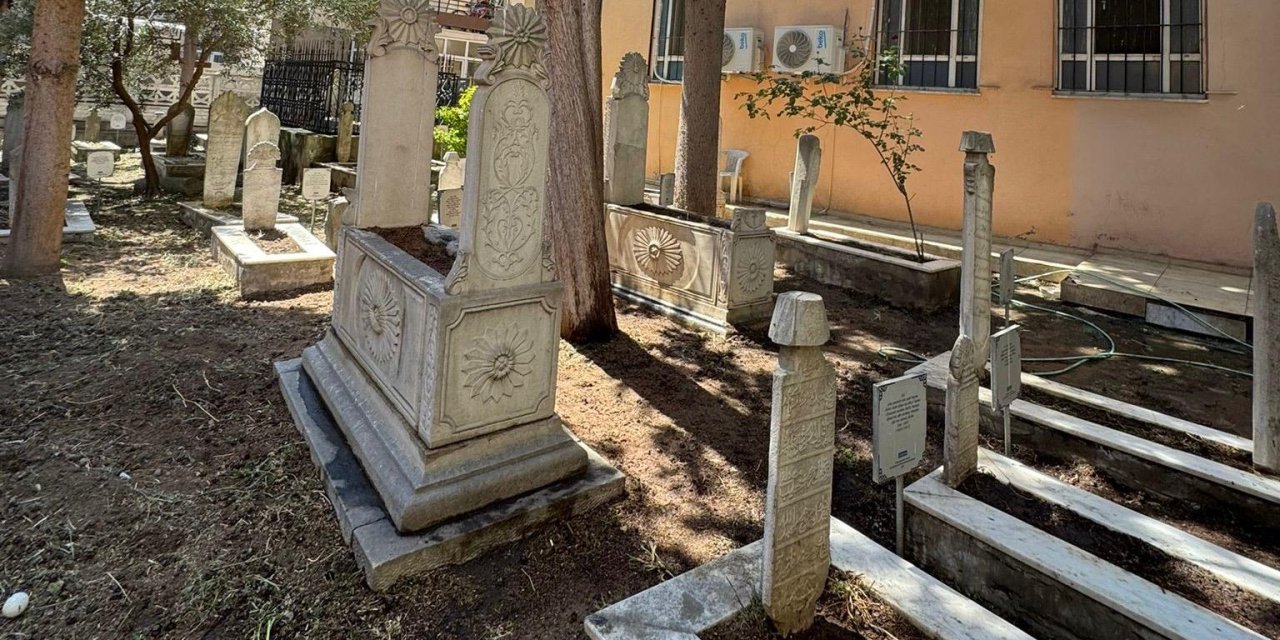 Tarihe vefa, mirasa saygı