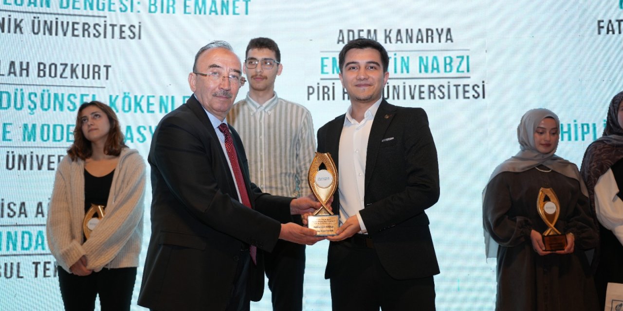 GTÜ Öğrencisine Mavera'dan Ödül