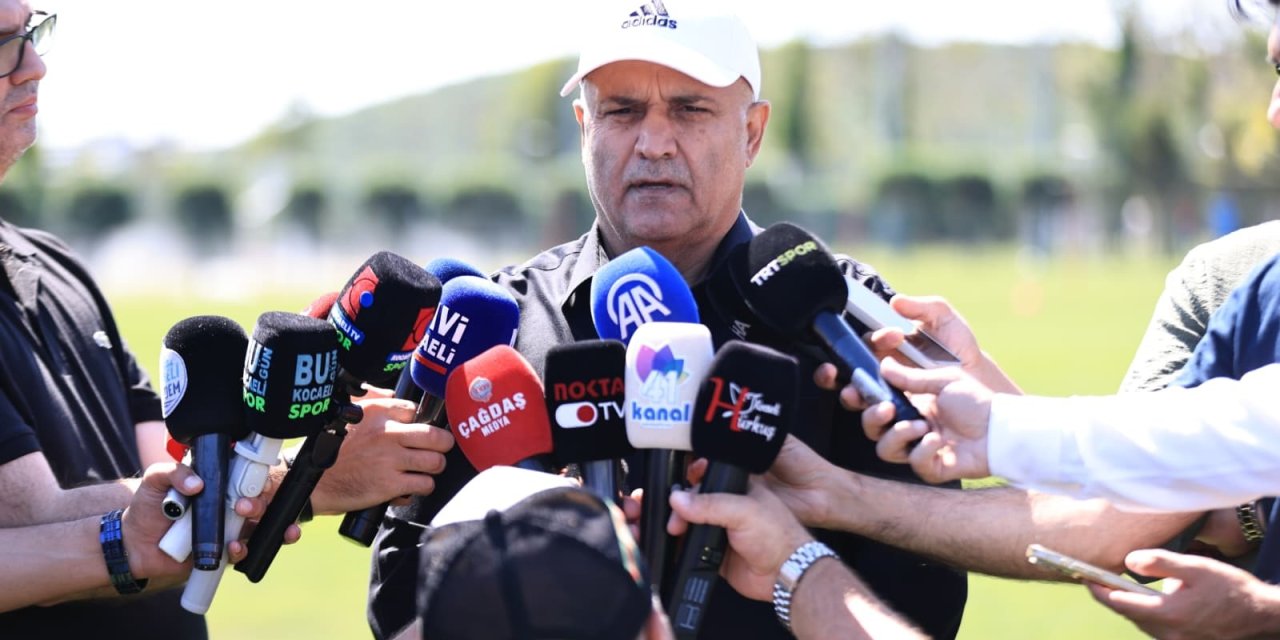 KOCAELİSPOR KULÜP BAŞKANI RECEP DURUL:     "Tam yabancı serbestliğine karşıyız"