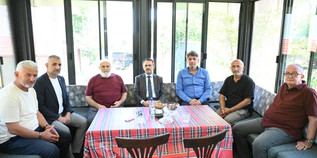 Vali Aktaş’tan Hayırsever Kahraman’a Ziyaret