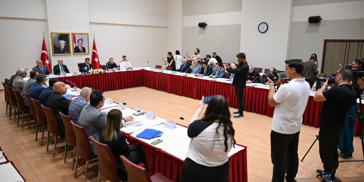 Kocaeli’de İl Güvenlik ve Asayiş Toplantısı Yapıldı