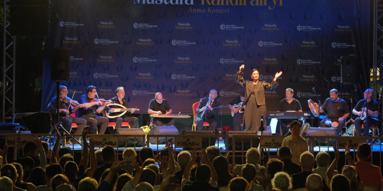 Mustafa Kandıralı eserleriyle anıldı