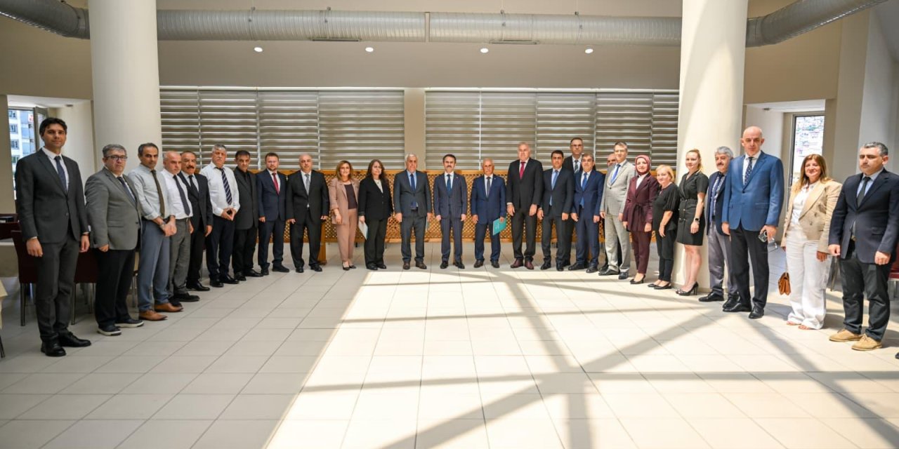 Emekli Olan Kurum Müdürleri  İçin Veda Yemeği Düzenlendi