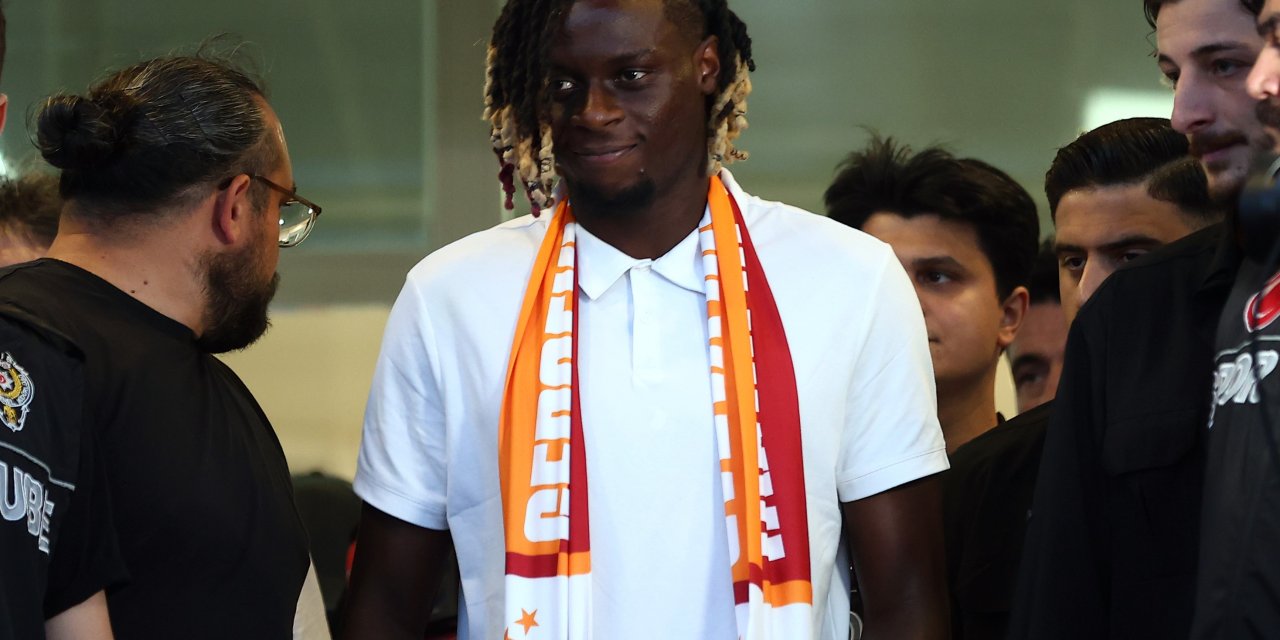 Galatasaray'ın yeni transferi Lesley Ugochukwu, İstanbul'a geldi
