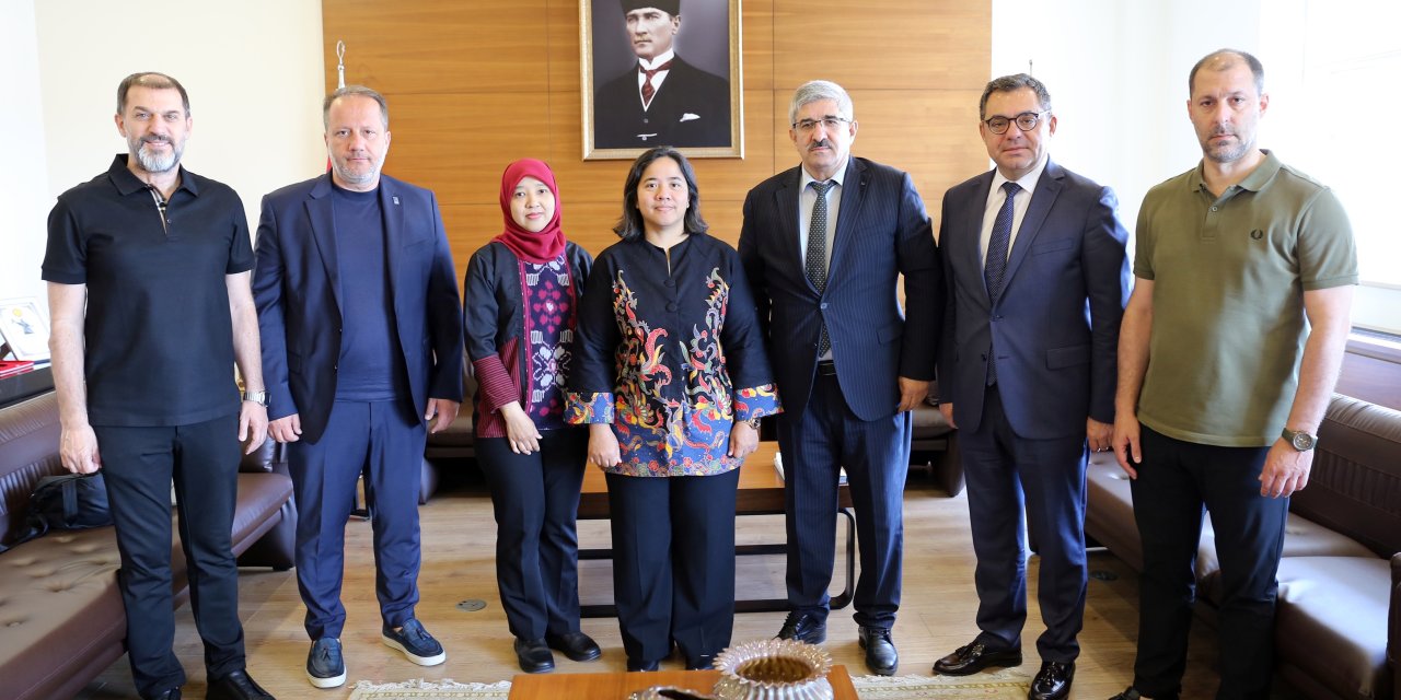 Endonezya Başkonsolosluğu  heyetinden KOTO'ya ziyaret