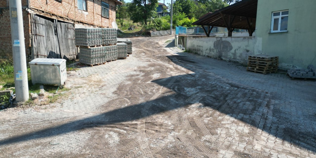 Parke yol onarımı tamamlandı