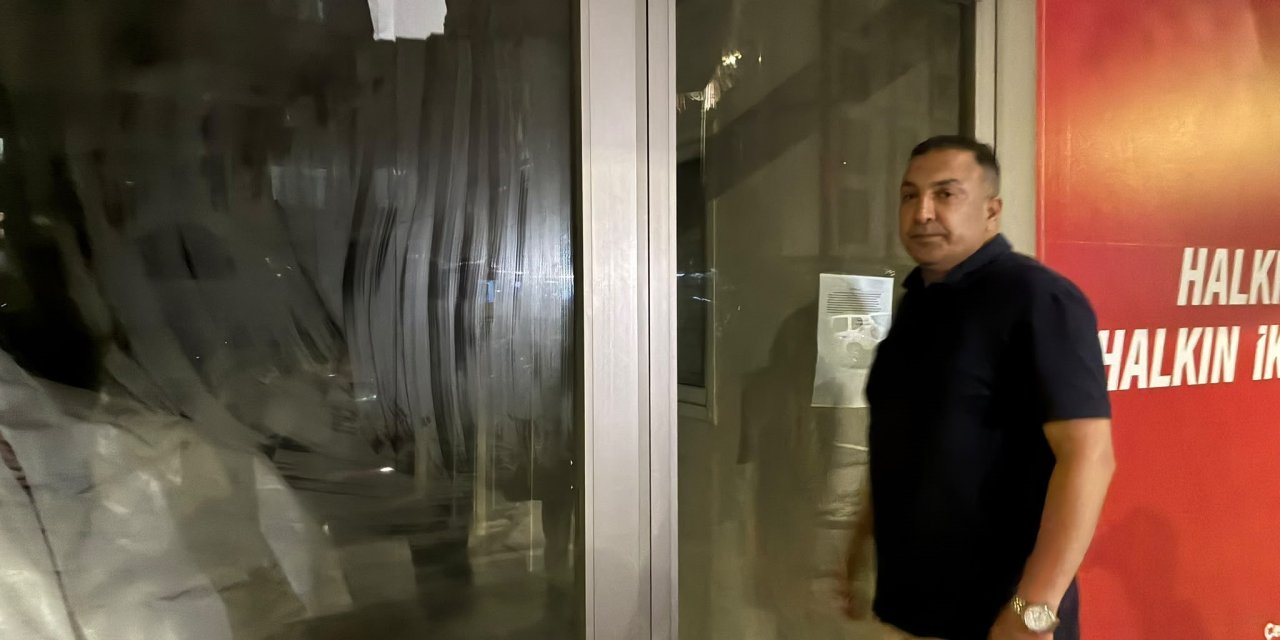 Görevden alınan ilçe başkanı kontratı kendi üzerine yapmış