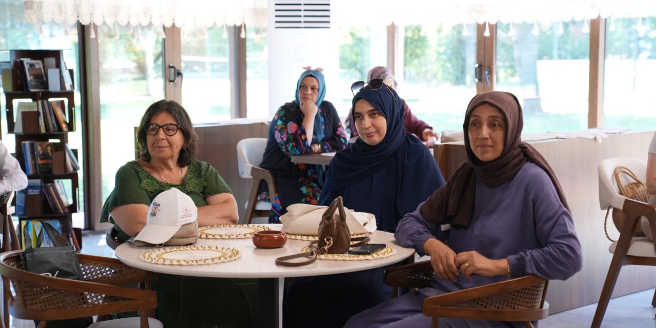 Ana Kafe’de farkındalık dolu söyleşi