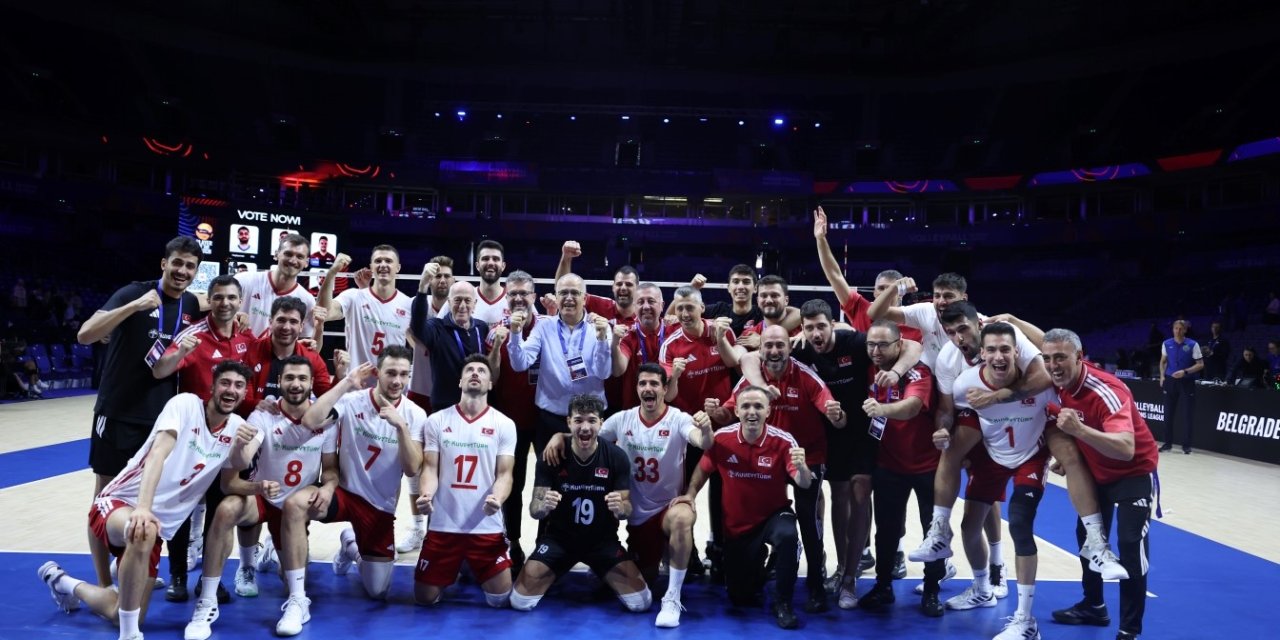 A Milli Erkek Voleybol  Takımı Çeyrek Finalde