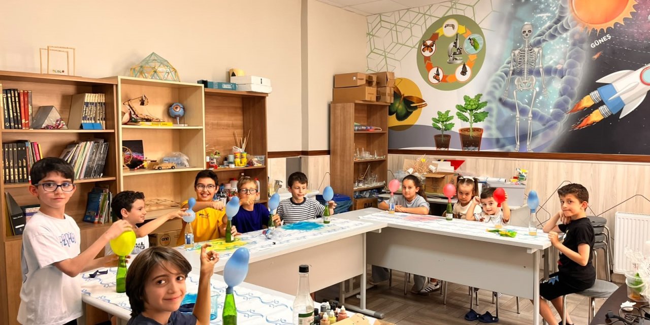 Miniklerin yaz tatili bilim  ve teknolojiyle dolu geçiyor