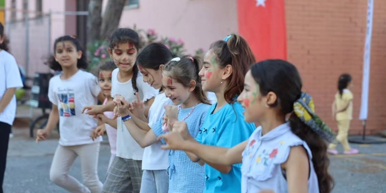 Körfez'de çocukların şenlik heyecanı