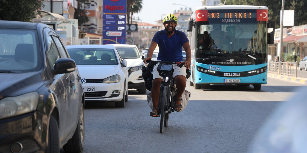Annesinin hayalini gerçekleştirmek istiyor