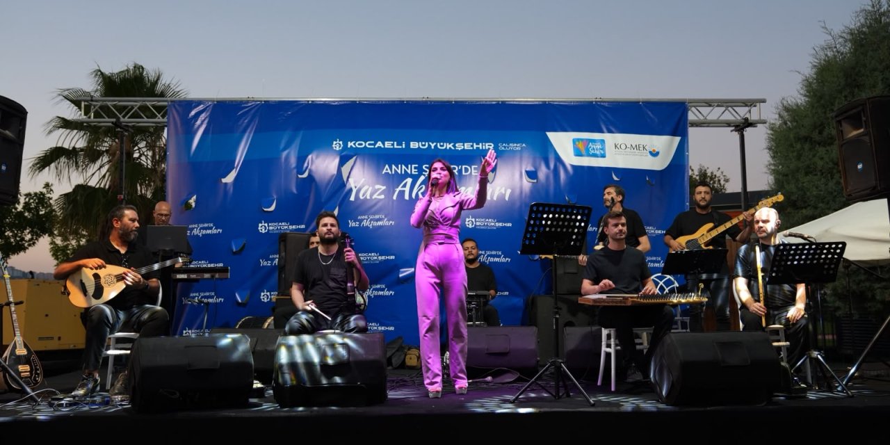 Anne Şehir’de ‘Pop Gecesi’