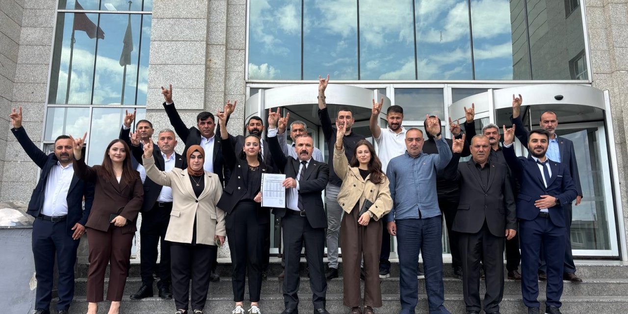 Yusuf Turhan mazbatasını aldı
