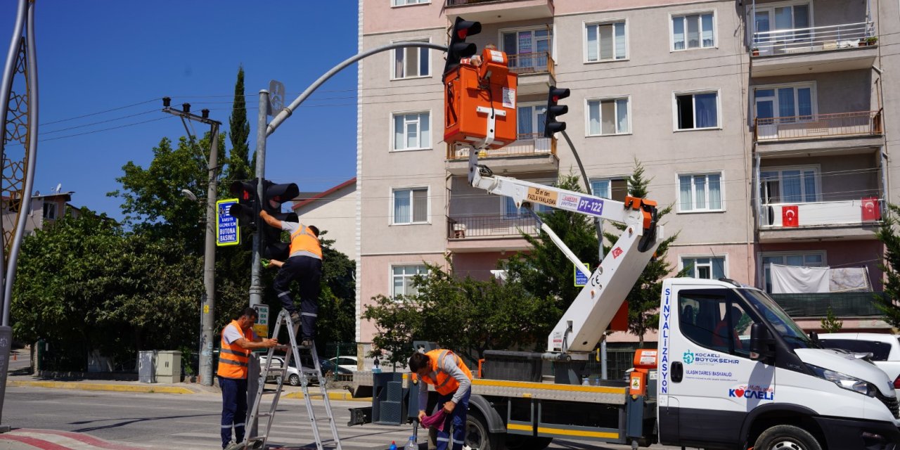 Güvenli yolculuk için Büyükşehir mesaide