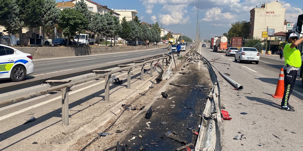 Tır bariyerleri aşarak karşı şeride geçti: 1 yaralı