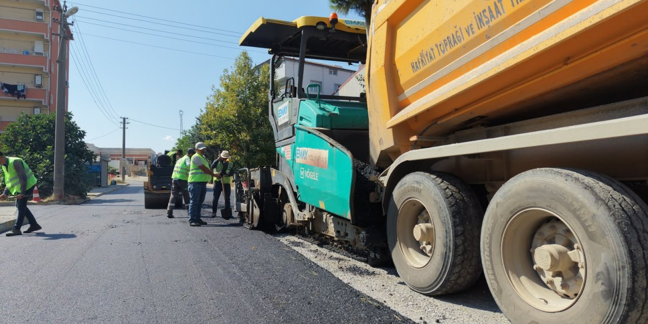 Gaziler Mahallesi'nde Yollar Yenileniyor