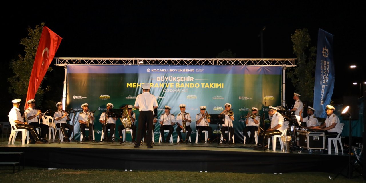 Derince’de tarih ve nostalji ezgilerle hayat buldu