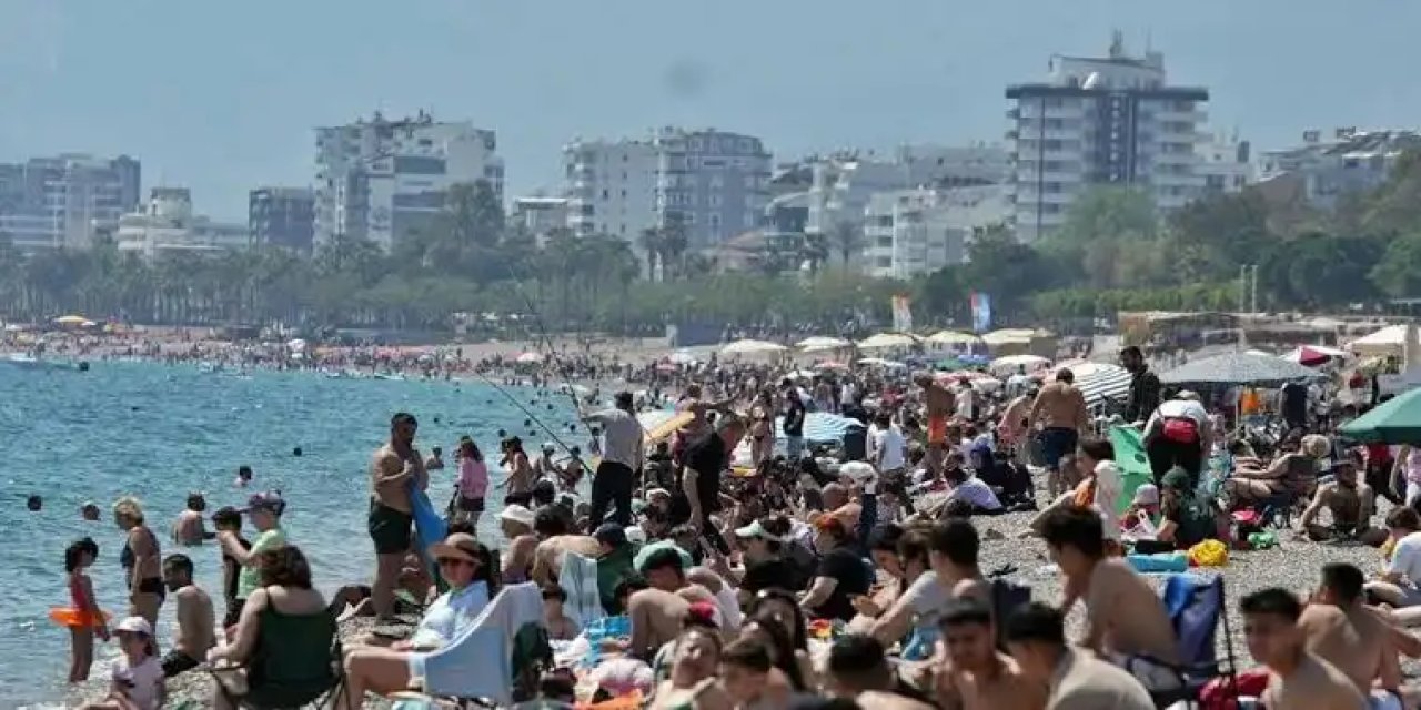 Türkiye’nin Turizm Geliri İkinci   Çeyrekte Yüzde 2,6 Azaldı