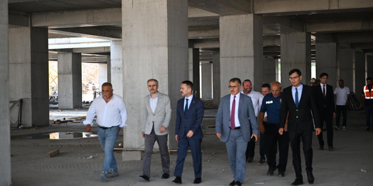 Vali Aktaş İncelemelerde Bulundu