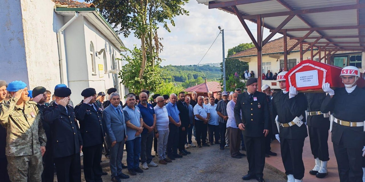 Kıbrıs Gazimiz Kerim Ersoy Dualarla Son Yolculuğuna Uğurlandı