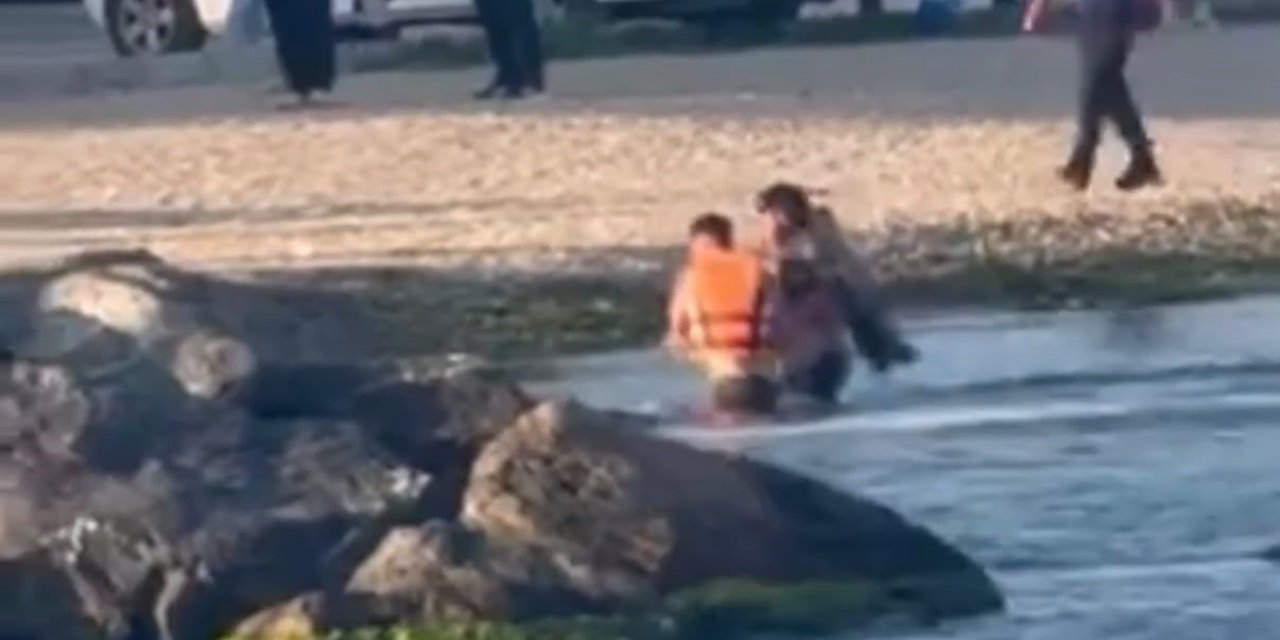 Darıca'da denize giren genç boğulma tehlikesi geçirdi