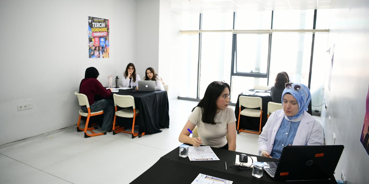 YKS'ye hazırlanan 62 öğrenci  üniversiteye yerleşti