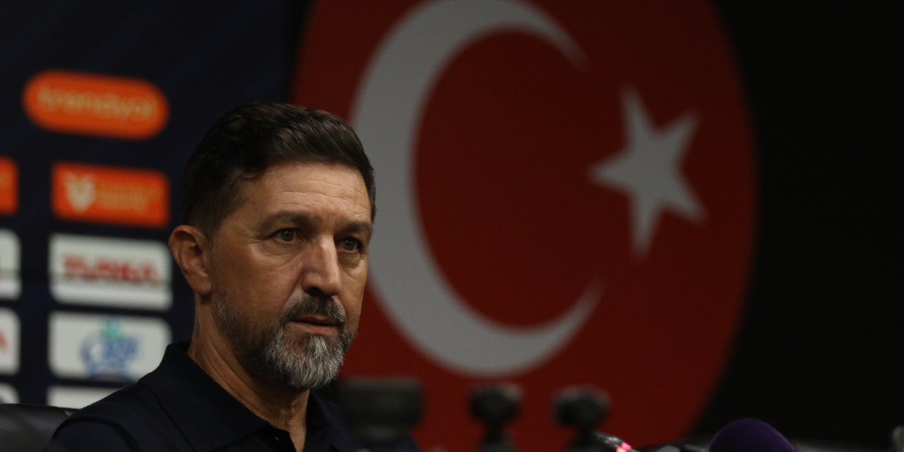 Besnik Hasi: "İlk 25 dakikada oyunu kaybettik"