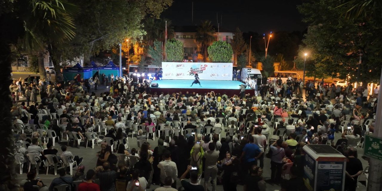 Muhteşem Kafkas Folkloru Gölcük'ü Hayran Bıraktı