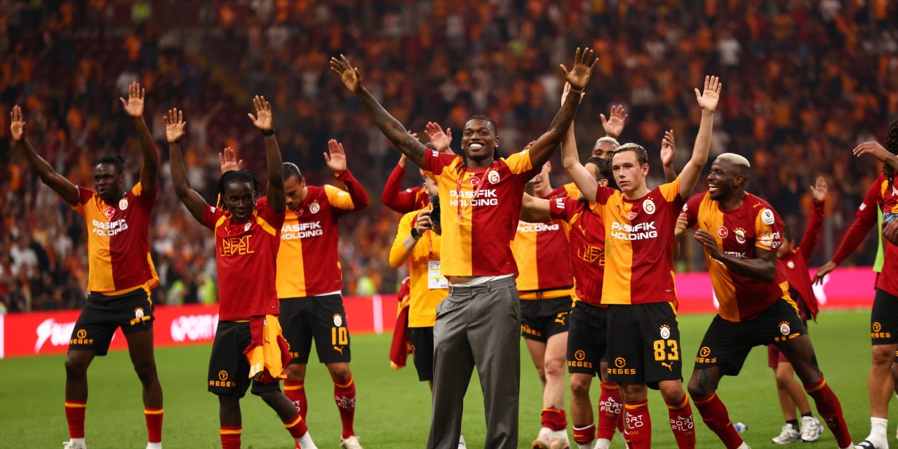 Galatasaray'da galibiyet üçlüsü Rafael Leao ve Aleksey Batrakov'dan